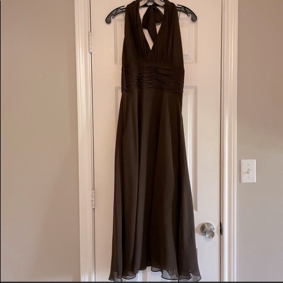 Donna Morgan Dresses & Skirts - Beautiful brown silk evening dress. Worn once! size 8. Ankle length.
